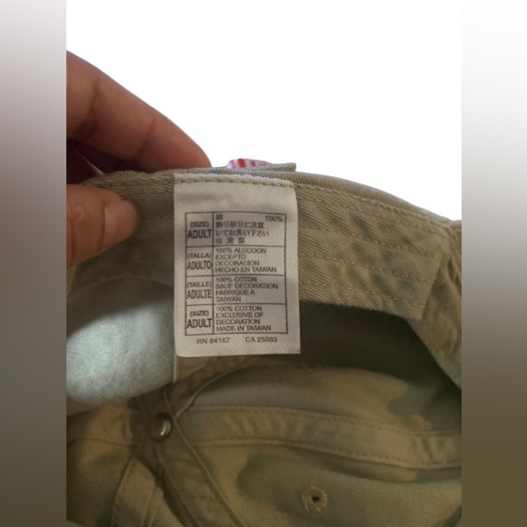 Disney Mickey Mouse Hat - Picture 2 of 5